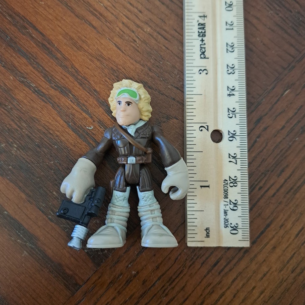 Playskool Heroes Star Wars Galactic Heroes Luke Skywalker Hoth Figure Blaster